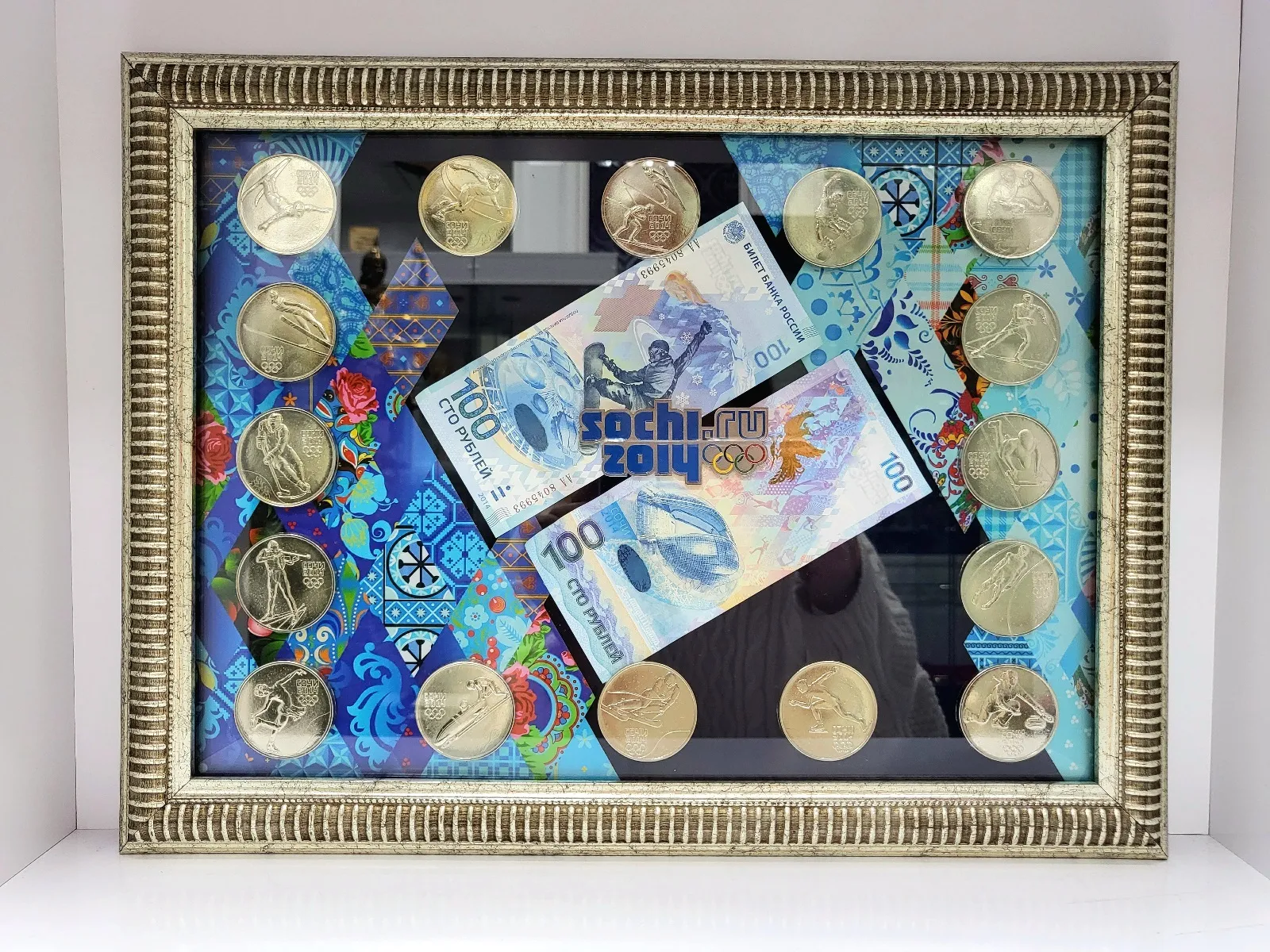 Панно Олимпийские деньги