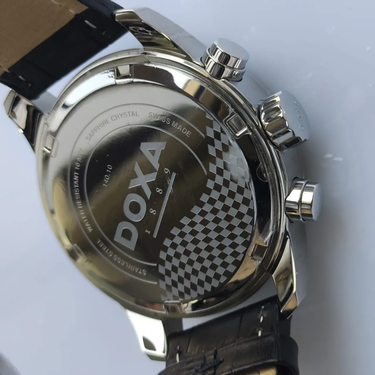 DOXA 140.10.101.01